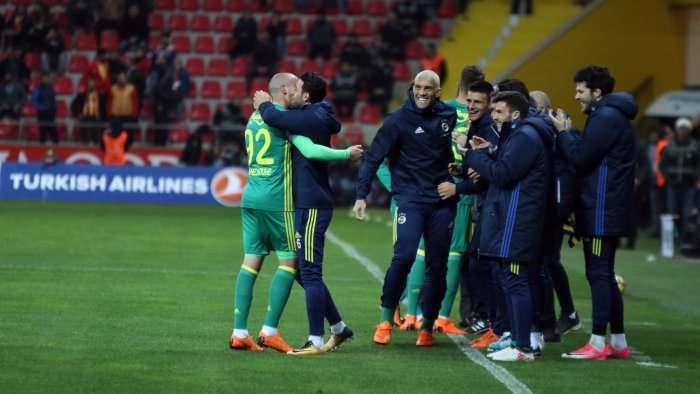 <h2>Fenerbahçe’de herkesi şaşırtan yıldız! Disiplinli, uyumlu ve hırslı</h2>