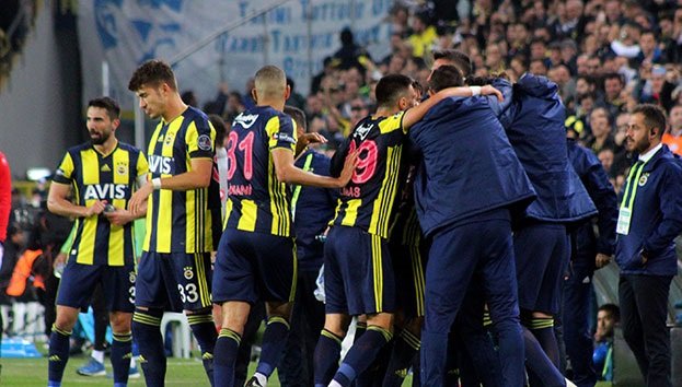 'Fenerbahçe'ye çifte şok! Trabzonspor maçında yoklar