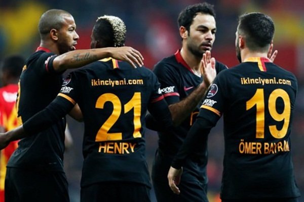 'Galatasaray'da flaş gelişme! 3 yıldız...