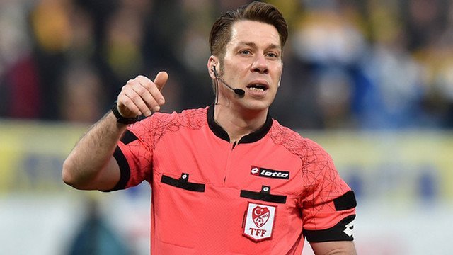 <h2>HAKİM DEĞİL HAKEM İSTİYORUZ</h2>