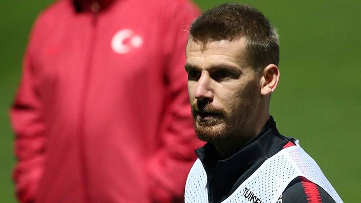 <h2>İlk 11 yine değişiyor Feghouli bu kez 10 numara </h2>