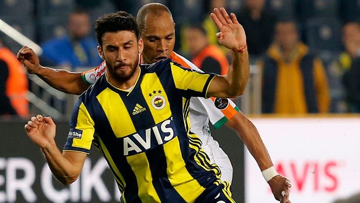 <h2>İsmail Köybaşı’ya ıslıklı tepki</h2>