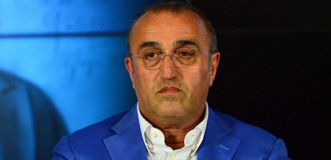 <h2>KONUŞMAYI DÜŞÜNMÜYORDUM, HOCA ZORLADI</h2>