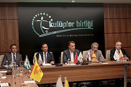 'Kulüpler Birliği açıkladıktan sonra canlı yayında MHK'ye flaş çağrı