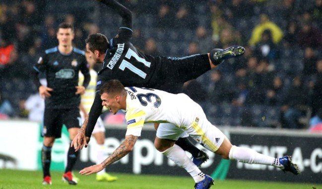 <h2>Martin Skrtel: Gruptan çıkmayı garantilediğimiz için mutluyuz</h2>