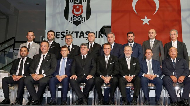 <h2>’Mecburen yaşlı alıyoruz’</h2>