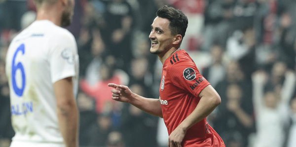 <h2>Mustafa Pektemek, ilk 11 oyuncusu olduğunu gösterdi</h2>