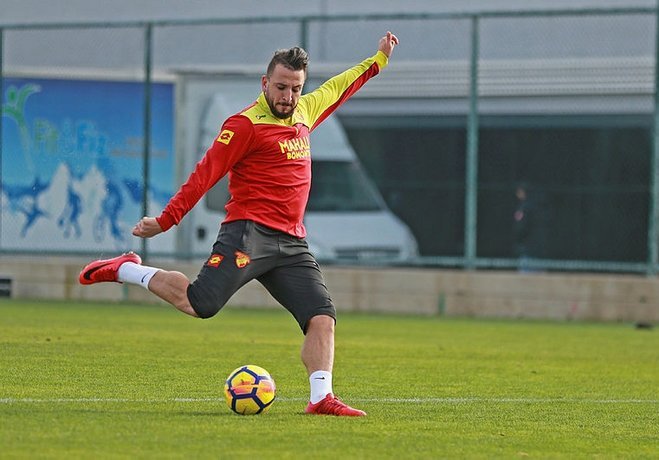 <h2>NABİL GHİLAS</h2>