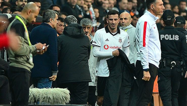 <h2>Oğuzhan Özyakup’un kaptanlığı alınacak!</h2>