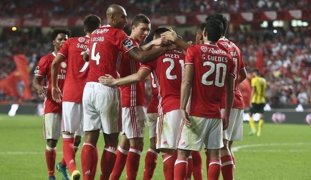 'Portekizliler duyurdu! Benfica'dan Galatasaray'a sürpriz transfer