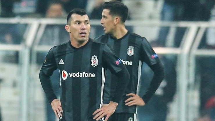 <h2>Sadece Medel yetişiyor</h2>