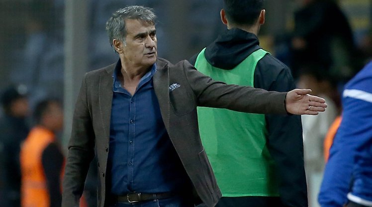 'Şenol Güneş'i maç sonu kızdıran soru! Sert tepki