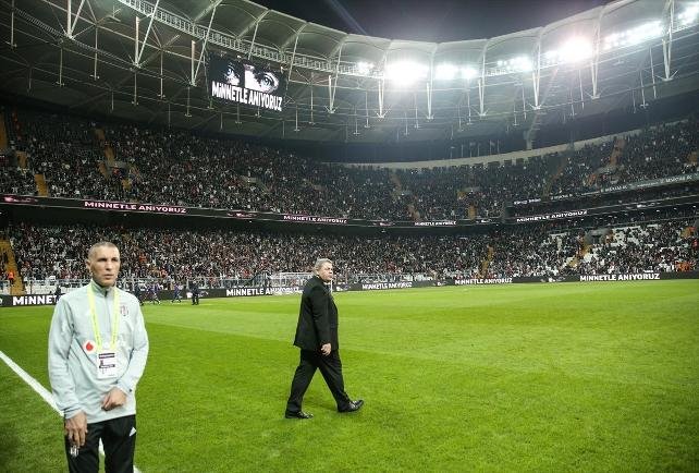 <h2>Taraftar yine tepkili!</h2>