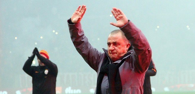 <h2> Fatih Terim: Cefakar ve vefakar taraftarlarımız sağ olsunlar</h2>