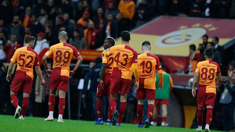 ' Galatasaray'a eski Beşiktaşlı yıldızı teklif ettiler