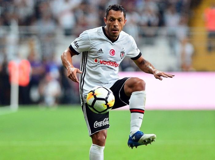 <h2>Adriano</h2>