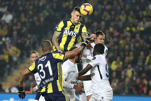 'Ahmet Çakar, Fenerbahçe'nin sorununu açıkladı! Şaşırtan yorum