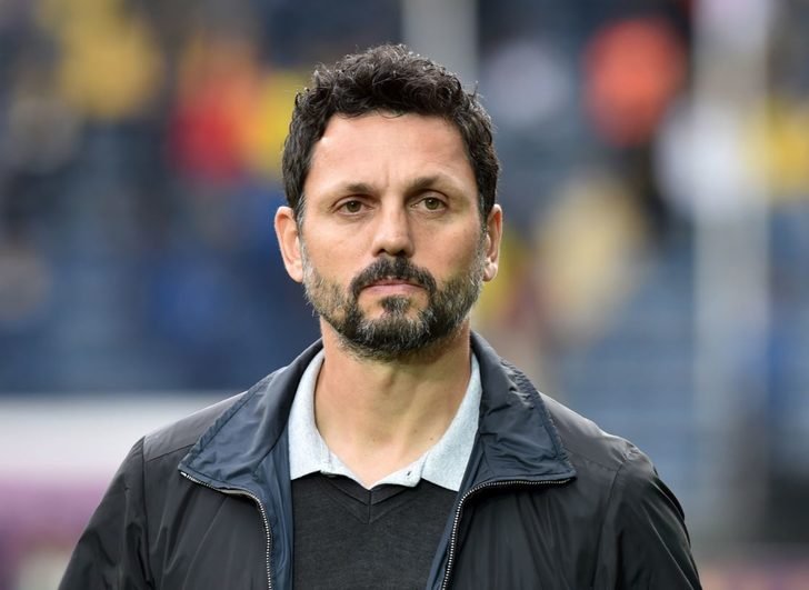 <h2>BAZI FUTBOLCULAR İLE YOLLARIMIZI AYIRACAĞIZ</h2>