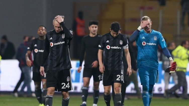 'Beşiktaş transferde 2 futbolcudan vazgeçti