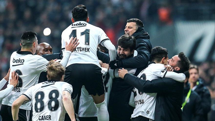 <h2>Beşiktaş’ta taraftarlar ile aradaki buzlar eridi</h2>
