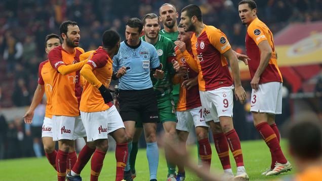 <h2>DEĞİŞİKLİKLER SKANDAL</h2>