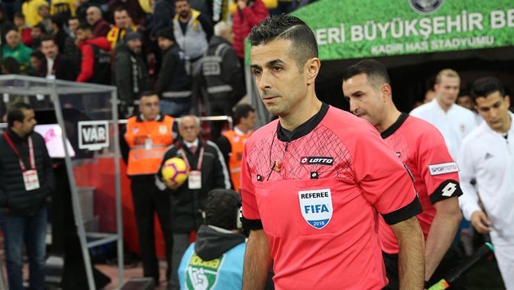 <h2>Derbinin VAR hakemi Mete Kalkavan</h2>