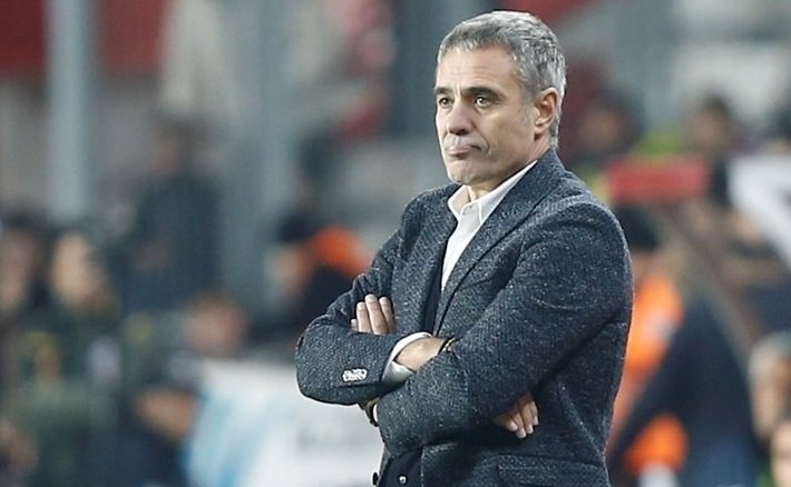 'Ersun Yanal, 