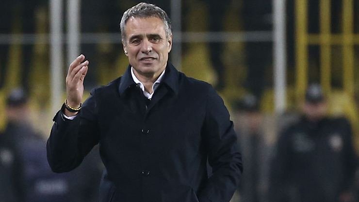 'Fenerbahçe'de Ersun Yanal'ın yıldızı belli oldu!