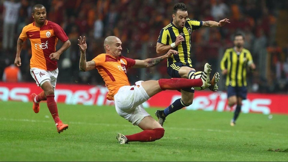 'Fenerbahçe'den Galatasaray'a transfer çalımı! İngiltere'ye çıkarma