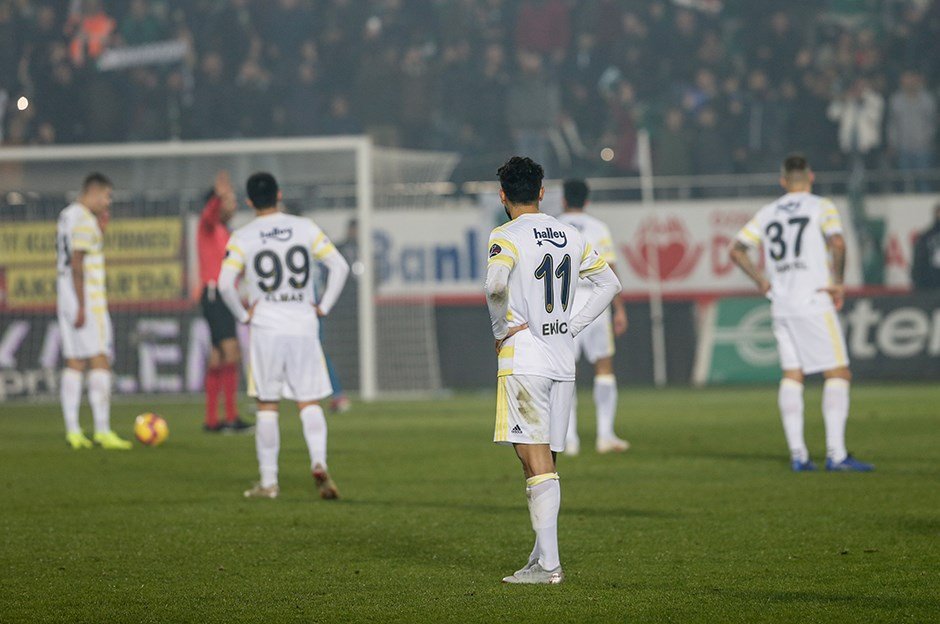 'Fenerbahçe'nin yenilgisi için Avrupa'da şok manşet