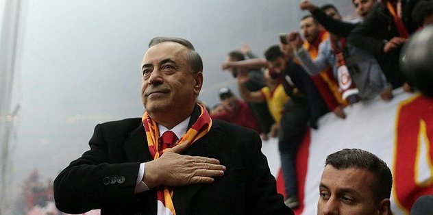 <h2>Galatasaray’da kavga! Yöneticinin üzerine yürüdü...</h2>