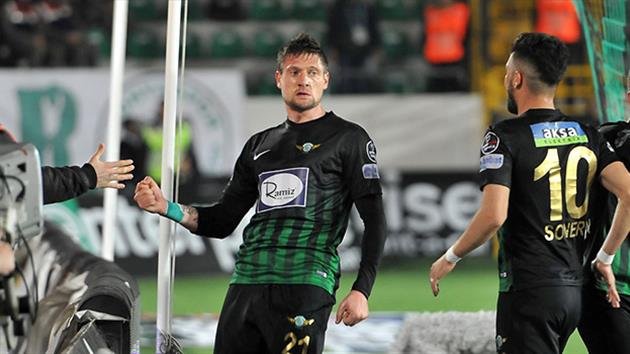 'Galatasaray'da Seleznyov için flaş transfer kararı