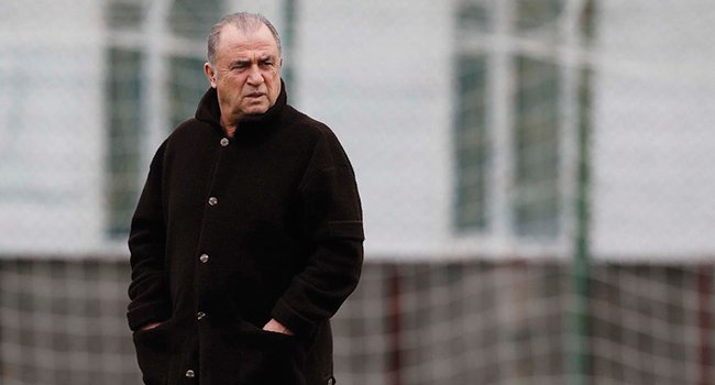 <h2>Gençler kulübede buhar oldu</h2>