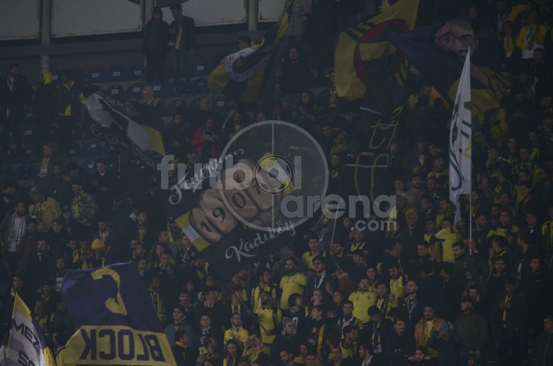 'Kadıköy'de talihsiz olay! Ambulans için tezahüratlar sustu