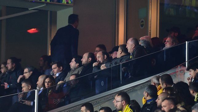 <h2>YANAL SESLERİ</h2>