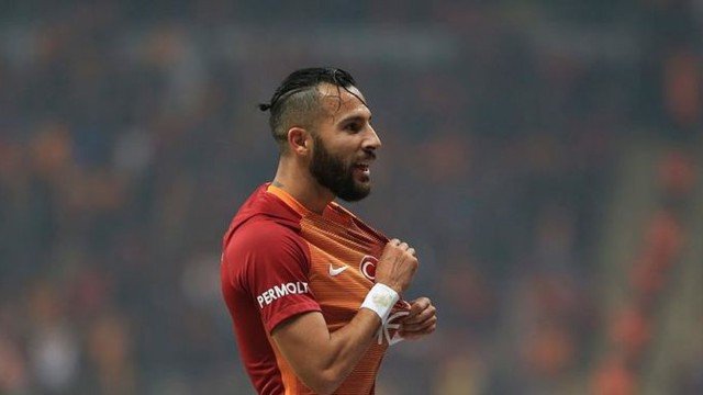 <h2>Canlı yayında açıkladı: Fenerbahçe’de oynamak isterdim</h2>