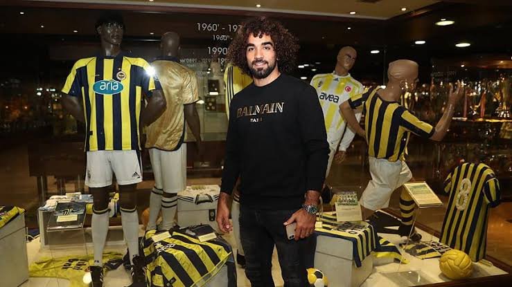 'Fenerbahçe'den flaş hamle! Sadıktan sonra imzayı atacak isim