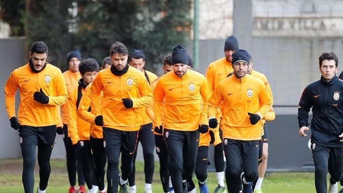 'Fenerbahçe'den Galatasaray'a resmi teklif! Transferde sürpriz...