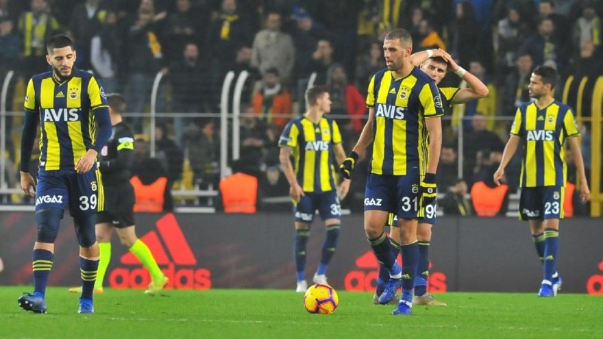 'Fenerbahçe'nin teklifi ortaya çıktı! 5 milyon euroluk stoper