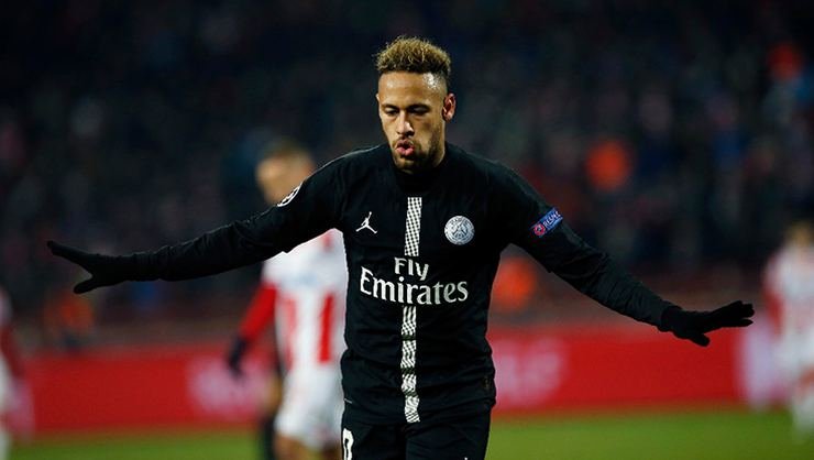 'Galatasaray 6 milyon Euro teklif etti! Neymar ile yarışıyor