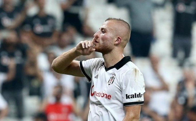 'Galatasaray'dan Gökhan Töre ve Tolga Zengin kararı