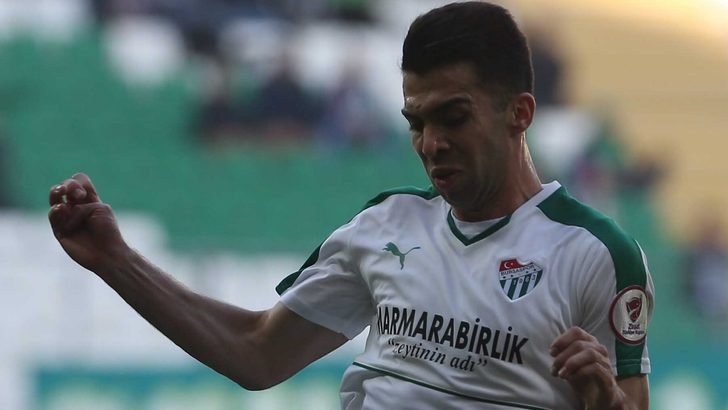 <h2>GEÇTİĞİMİZ ÜÇ SEZON TOPLAM 13 MAÇTA FORMA GİYDİ  </h2>