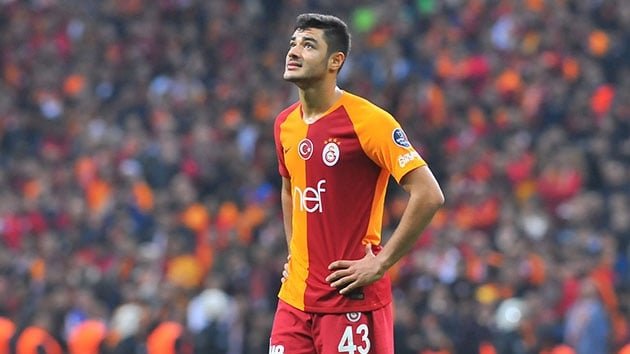 'Ozan Kabak'ta müthiş iddia! Kariyerini kaçıran gelişme...