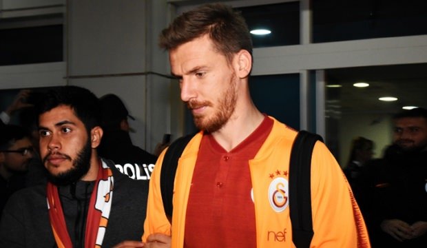 'Serdar Aziz'e sürpriz talip! Herkes Fenerbahçe derken...