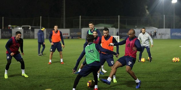 <h2>SLIMANI VE BENZIA’YA ÖZEL İLGİ</h2>