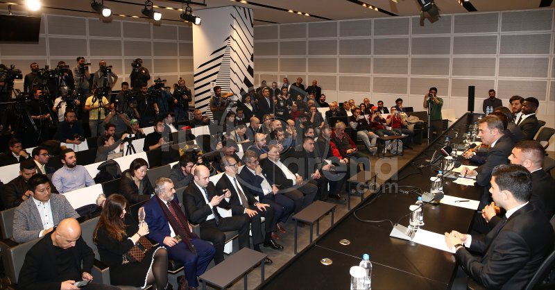 'FutbolArena, Beşiktaş'ın imza töreninde