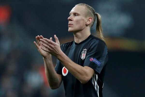 <h2>Beşiktaş’a yeni yıldızları Domagoj Vida getirecek </h2>