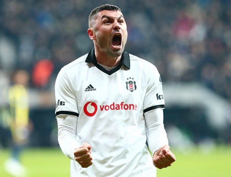 'Beşiktaş'ta Burak Yılmaz kararı! Sürpriz gelişme