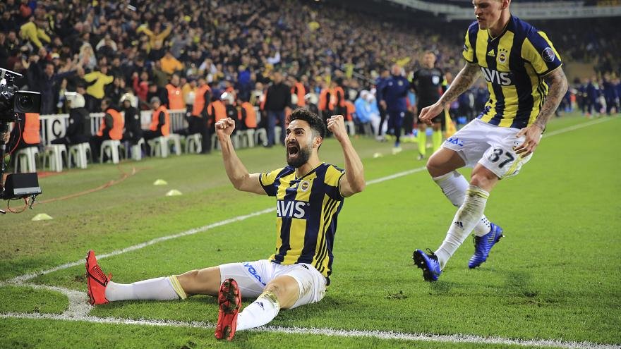 <h2>Fenerbahçe’de taraftarları şoke edecek karar! Ayrılıyor...</h2>