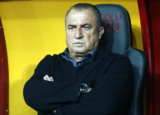 <h2>Galatasaray’da Fatih Terim’den şok karar! İmzayı atmıyor</h2>